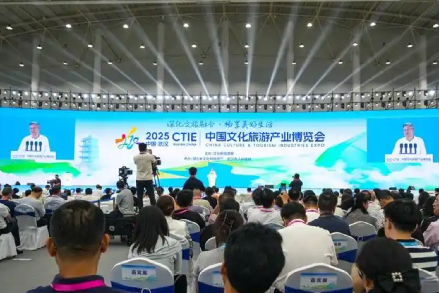 人氣爆棚|音王亮相武漢文旅博覽會(huì)，憑借硬核實(shí)力強(qiáng)勢(shì)出圈